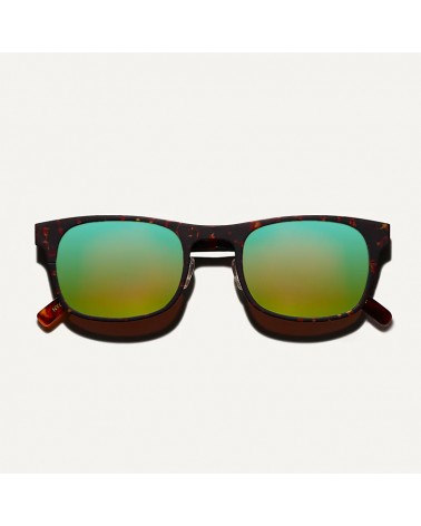 The Nebb-T Sun tortoise pine with green flash lenses 3q view
